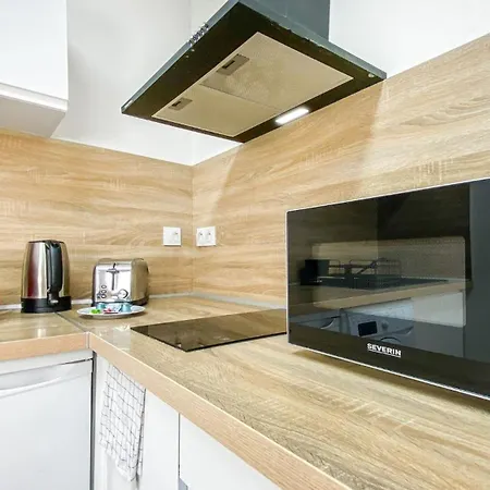 Apartment Homey Friendly - Proche Gare - Terrasse Privee - Wifi *